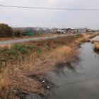 外堀の名残の甚太川