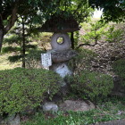 中山家分家より寄贈された灯籠
