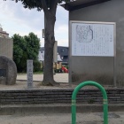 石碑と説明板