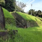 ①	鹿屋城（本郭）