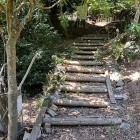 ②	登城口（貸杖あり）