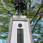 金森長近公像