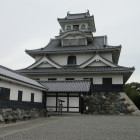 東正面