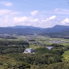 ⑧	太閤岩から西を眺める（秋月種実が治める筑豊の山々）