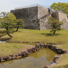天守台と大池泉